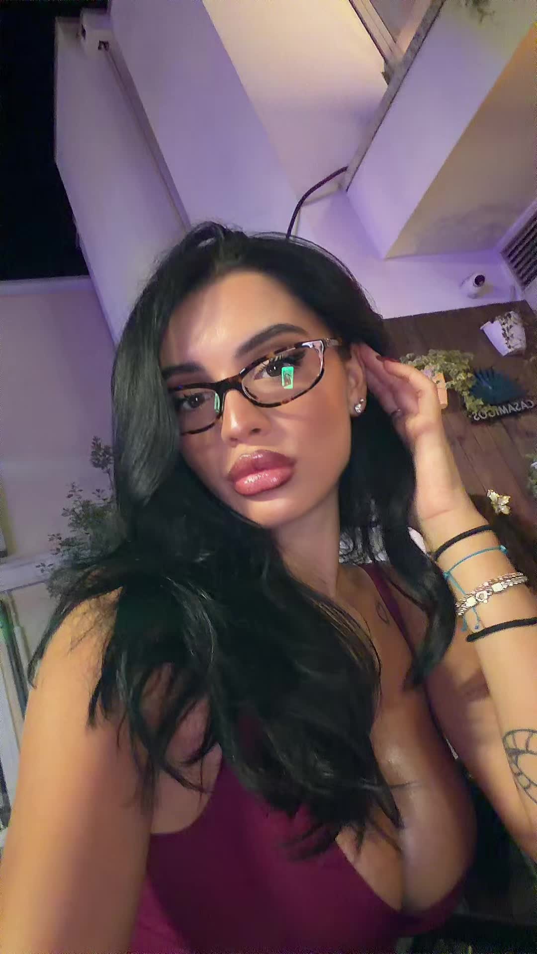 @Kiaranikolli