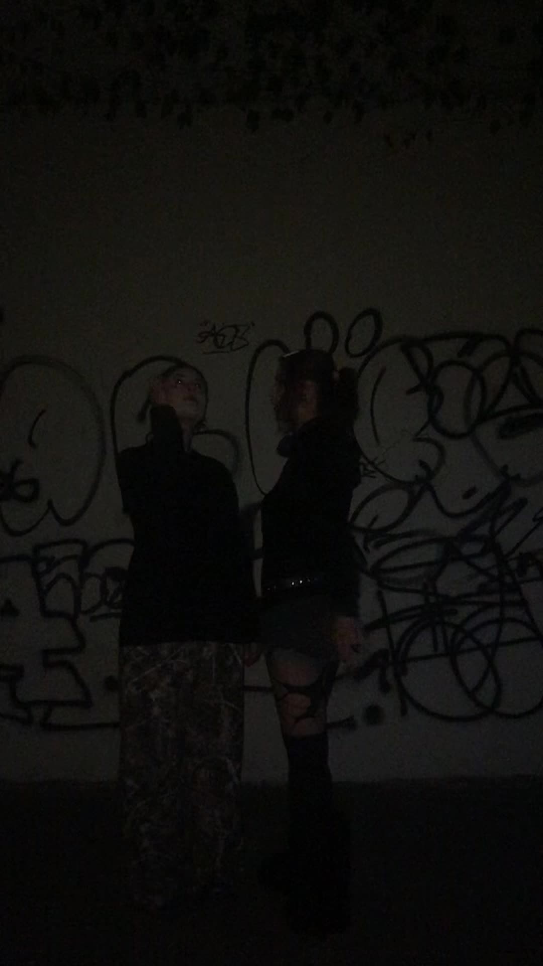 @🦇🇩🇪🎈