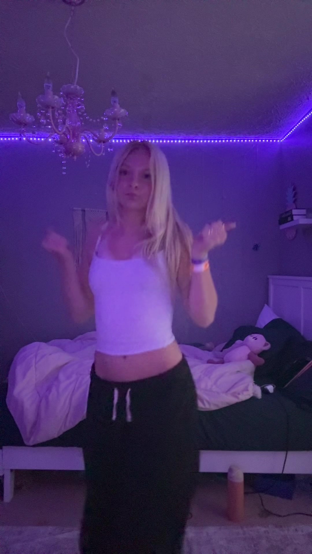 @Kenadiesecret😉🤫