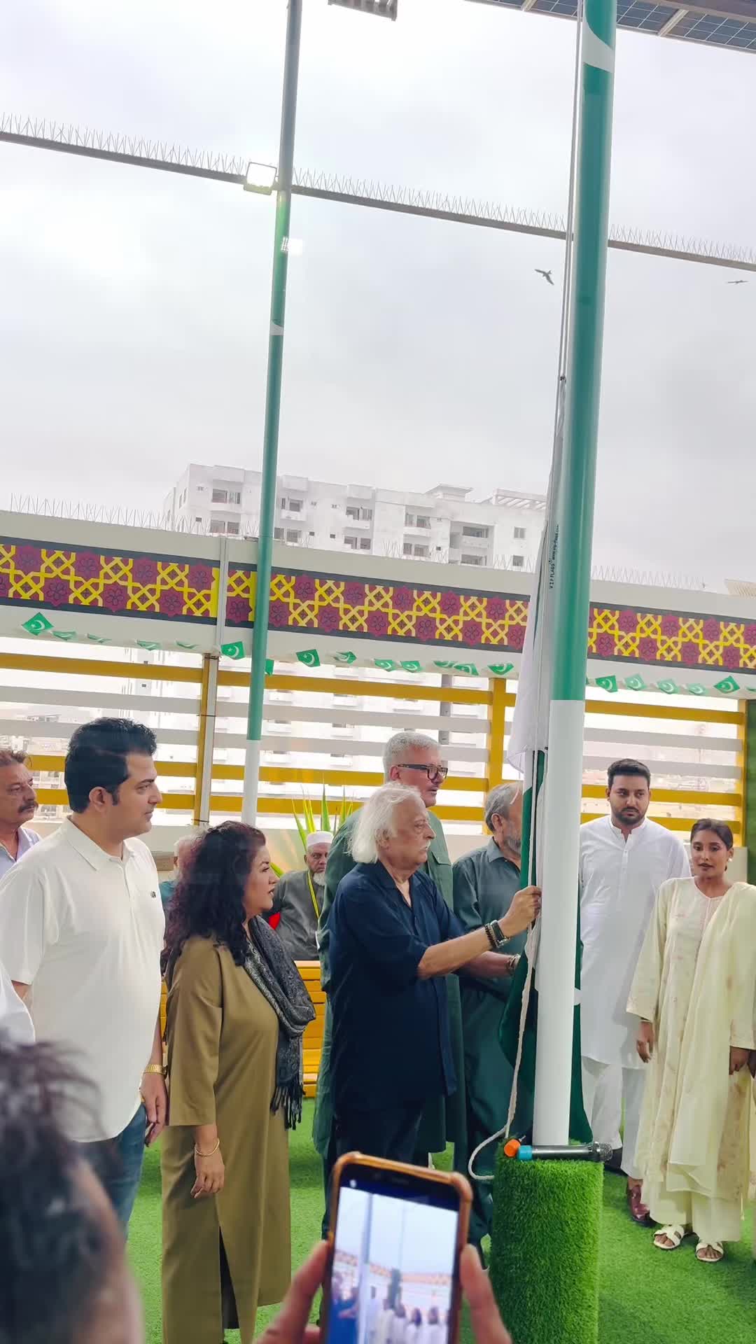 @Dr Muneer Khattak