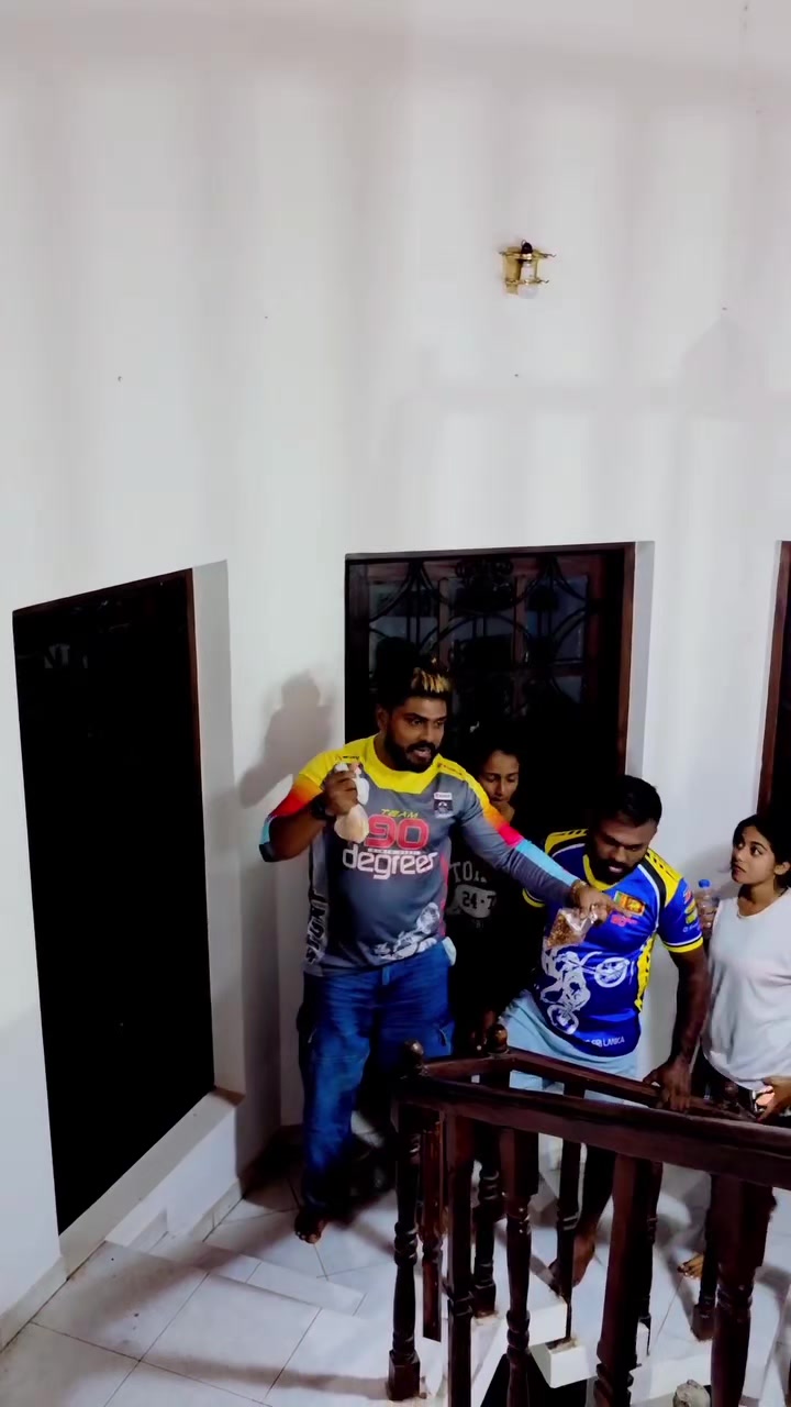 @kavi jansz (K.J)