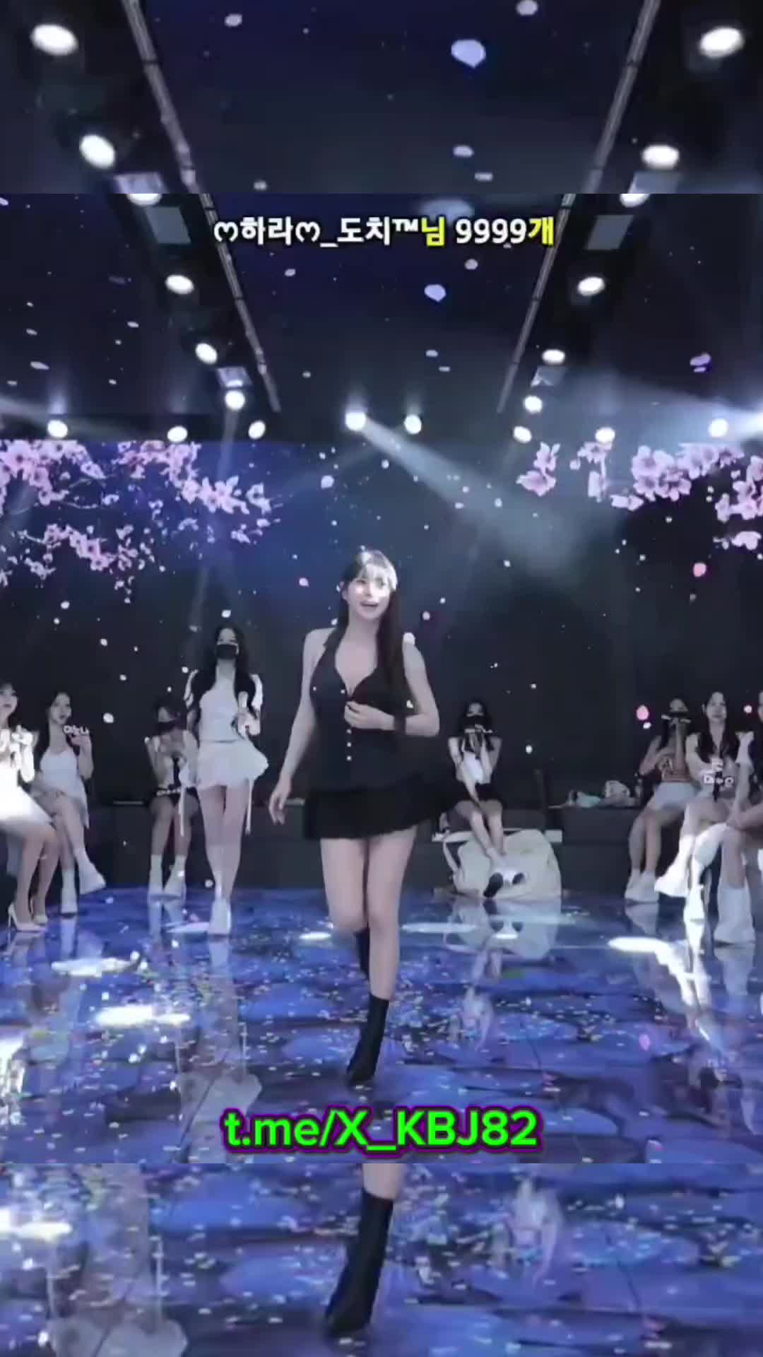 @X_KBJ82