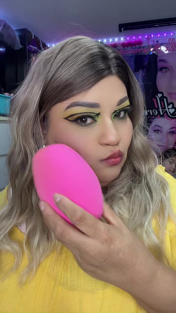 @BELLA HERNANDEZ
