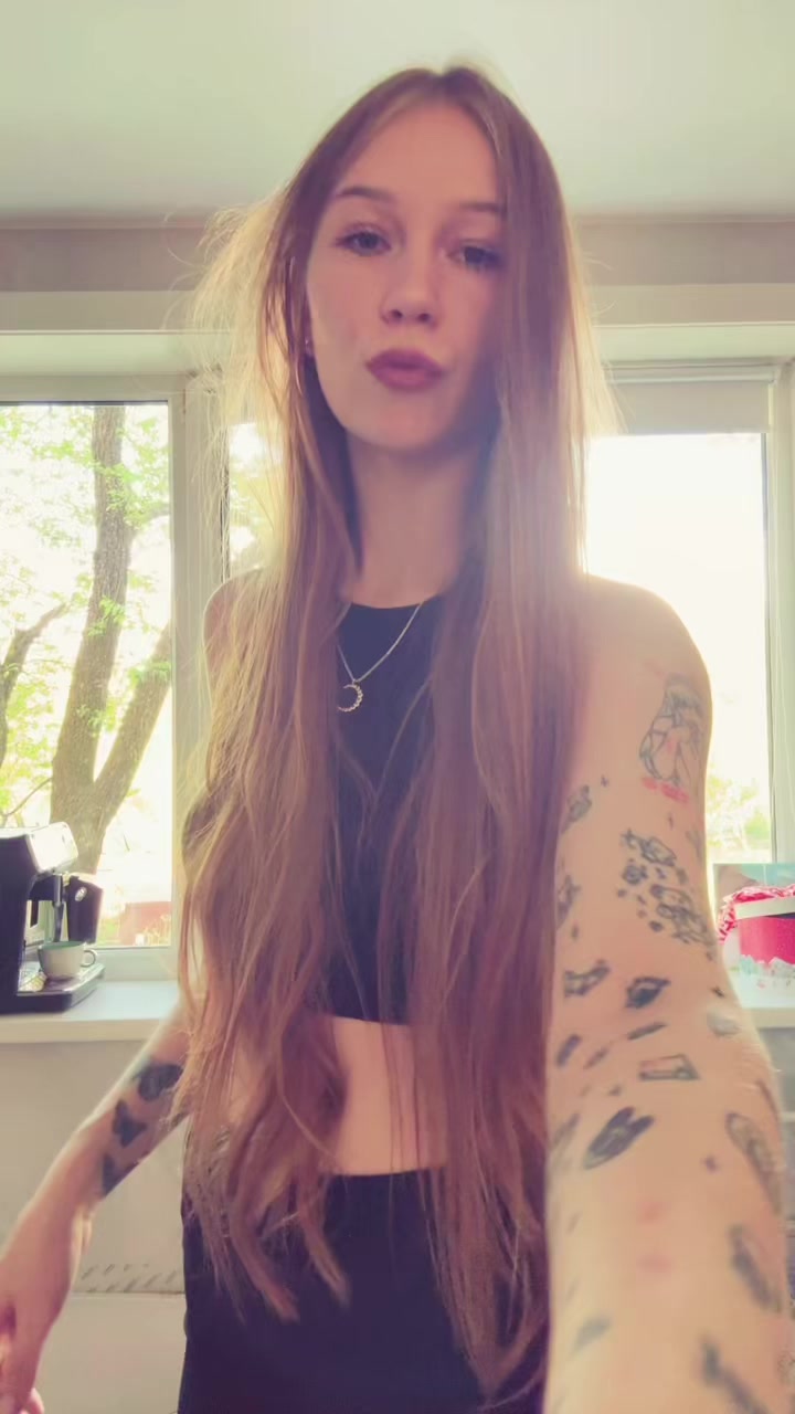 @julzz