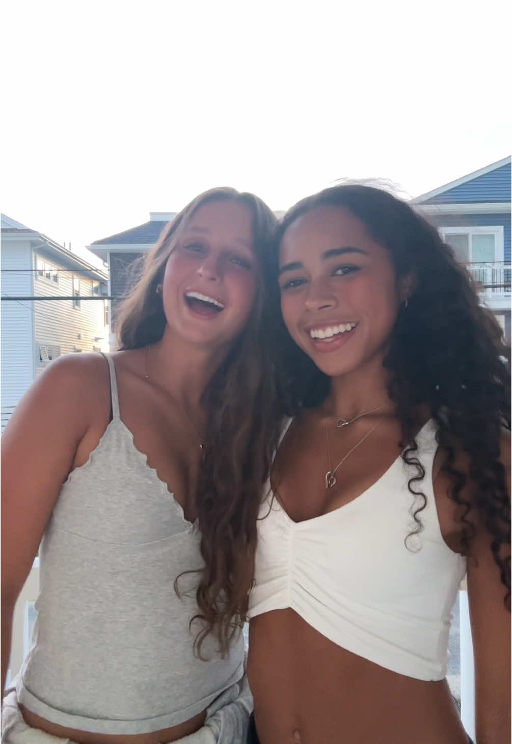 @sloane.daviss