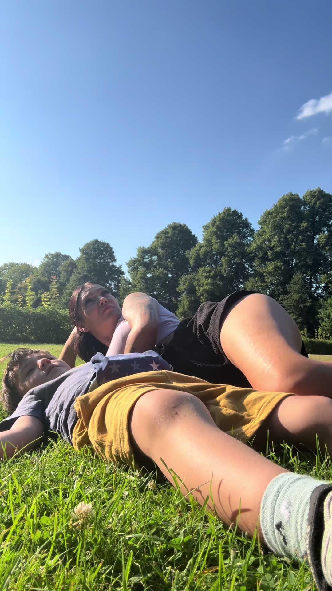 @LawriLou