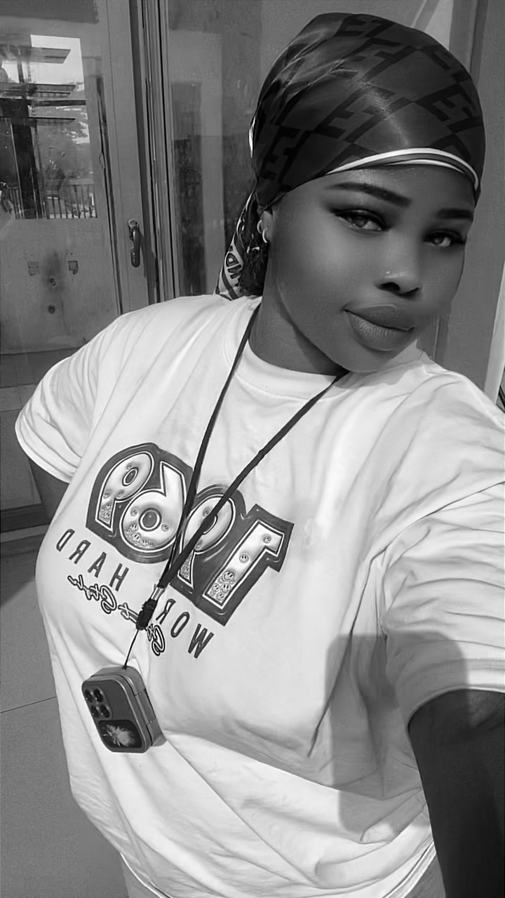 @Toyin👻
