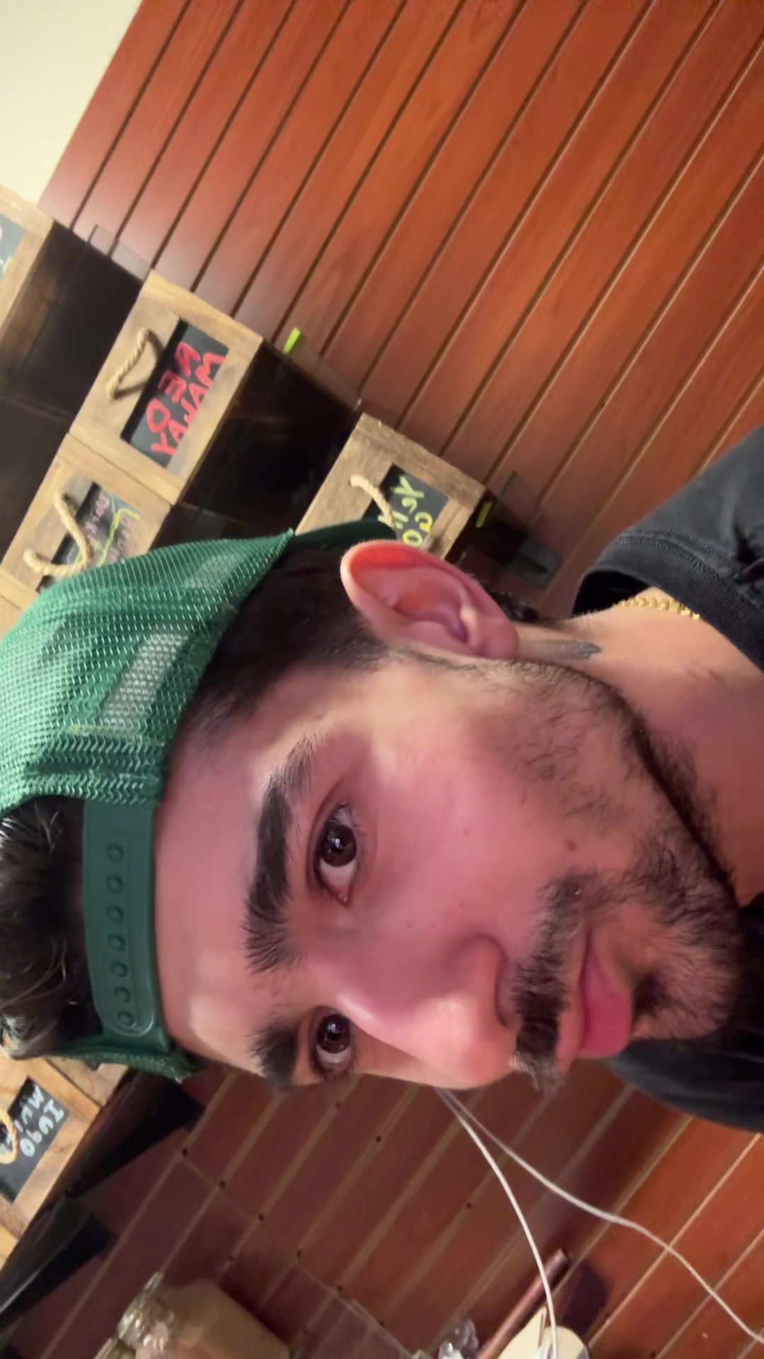 @XN