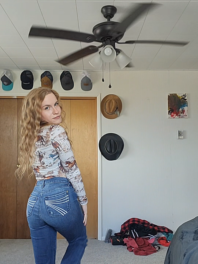 @cayleigh