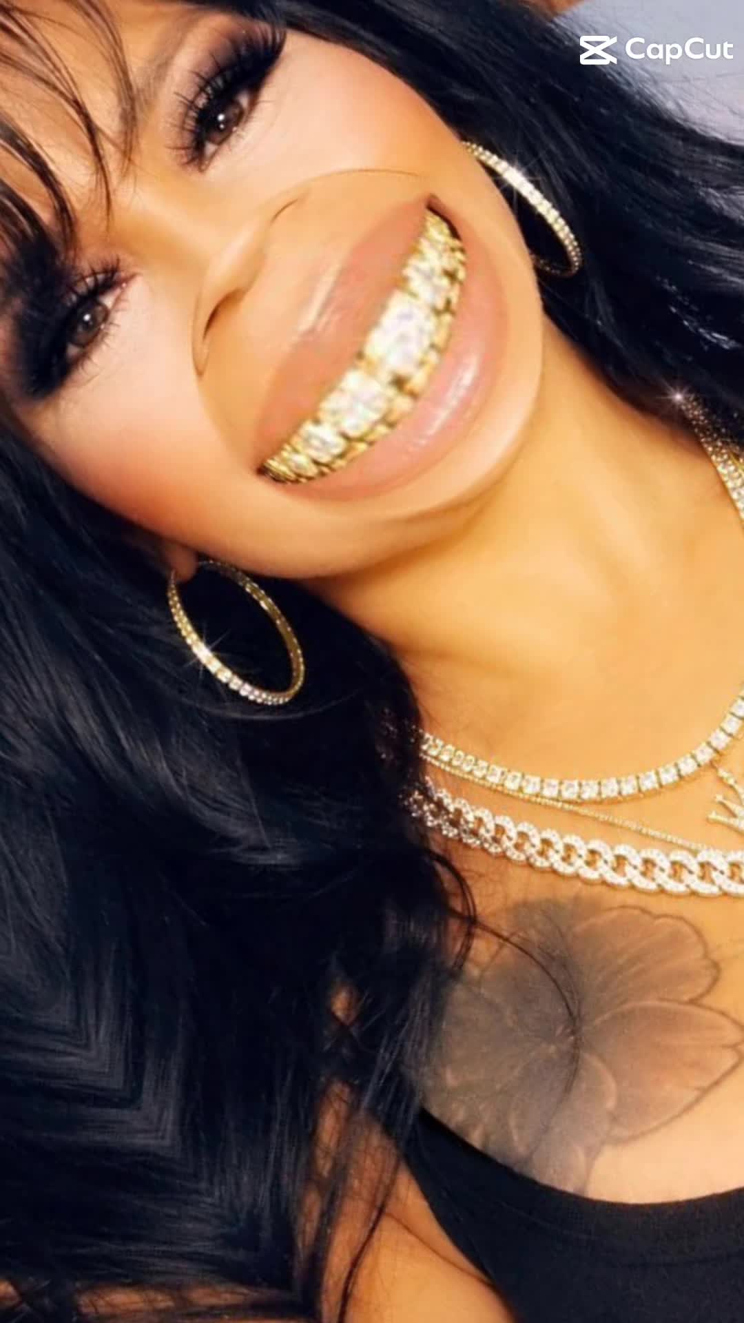 @Moni