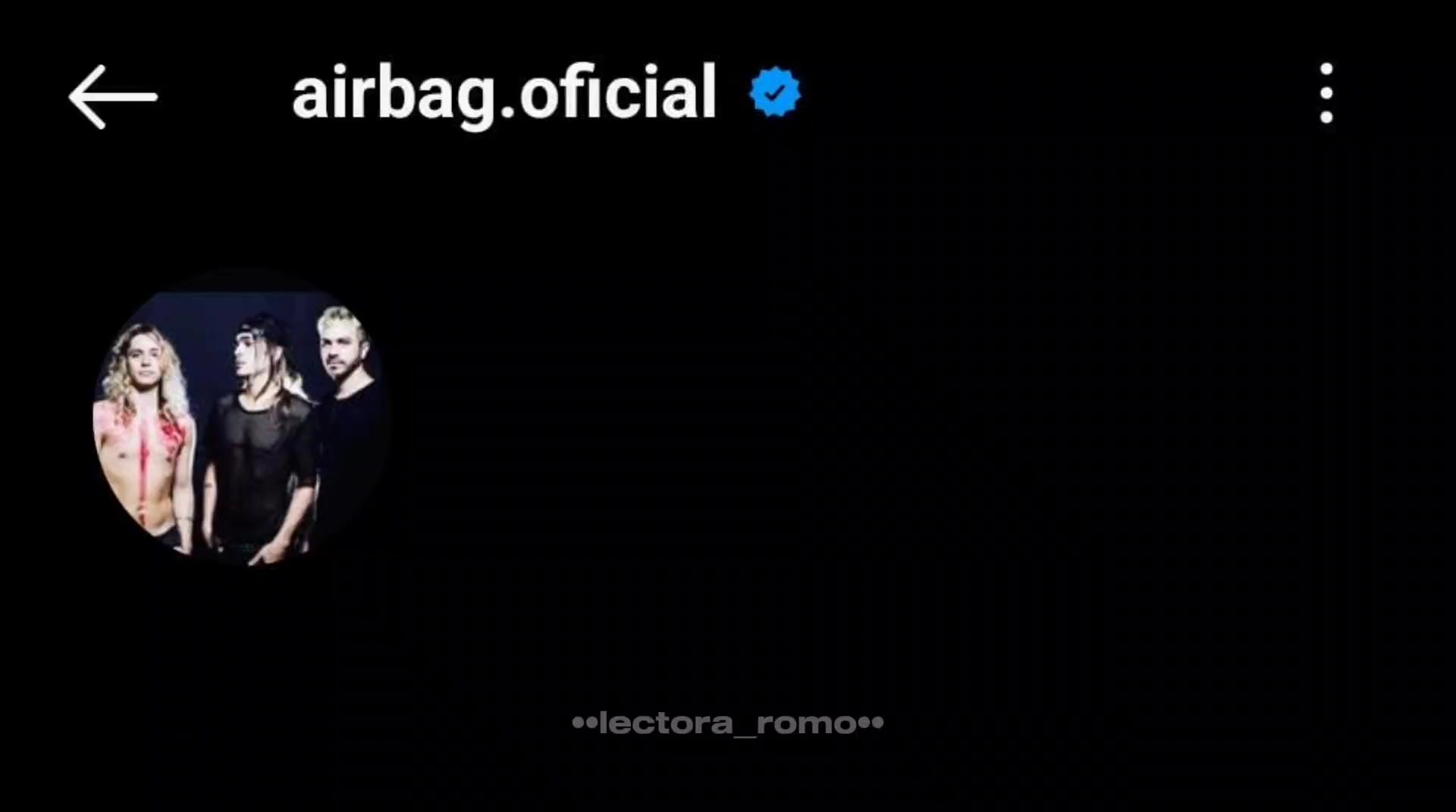 @𝘳𝘰𝘮𝘰🦋📚
