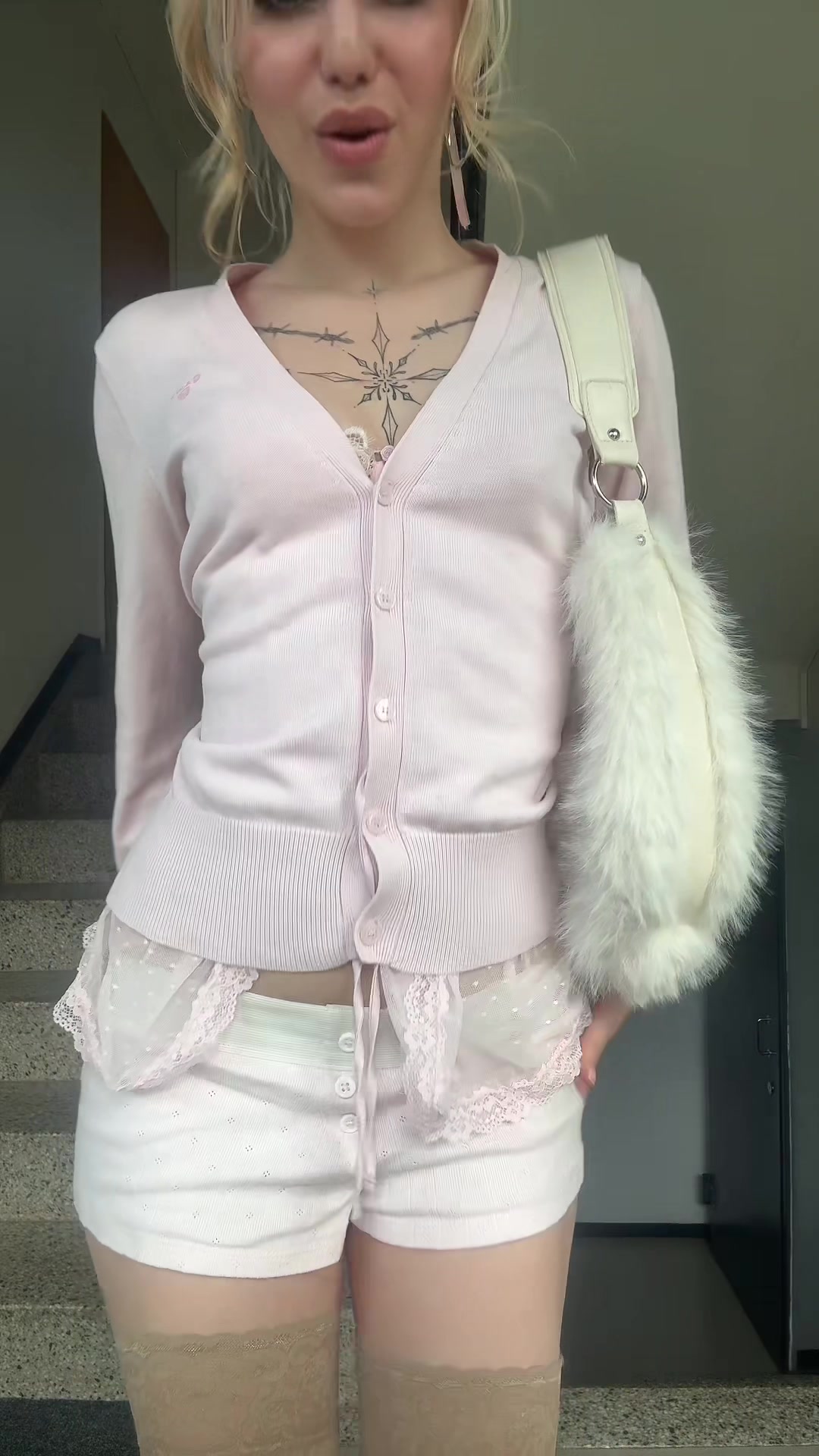 @𝓛𝓾𝓶𝓲-𝓗𝓮𝓵𝓶𝓲