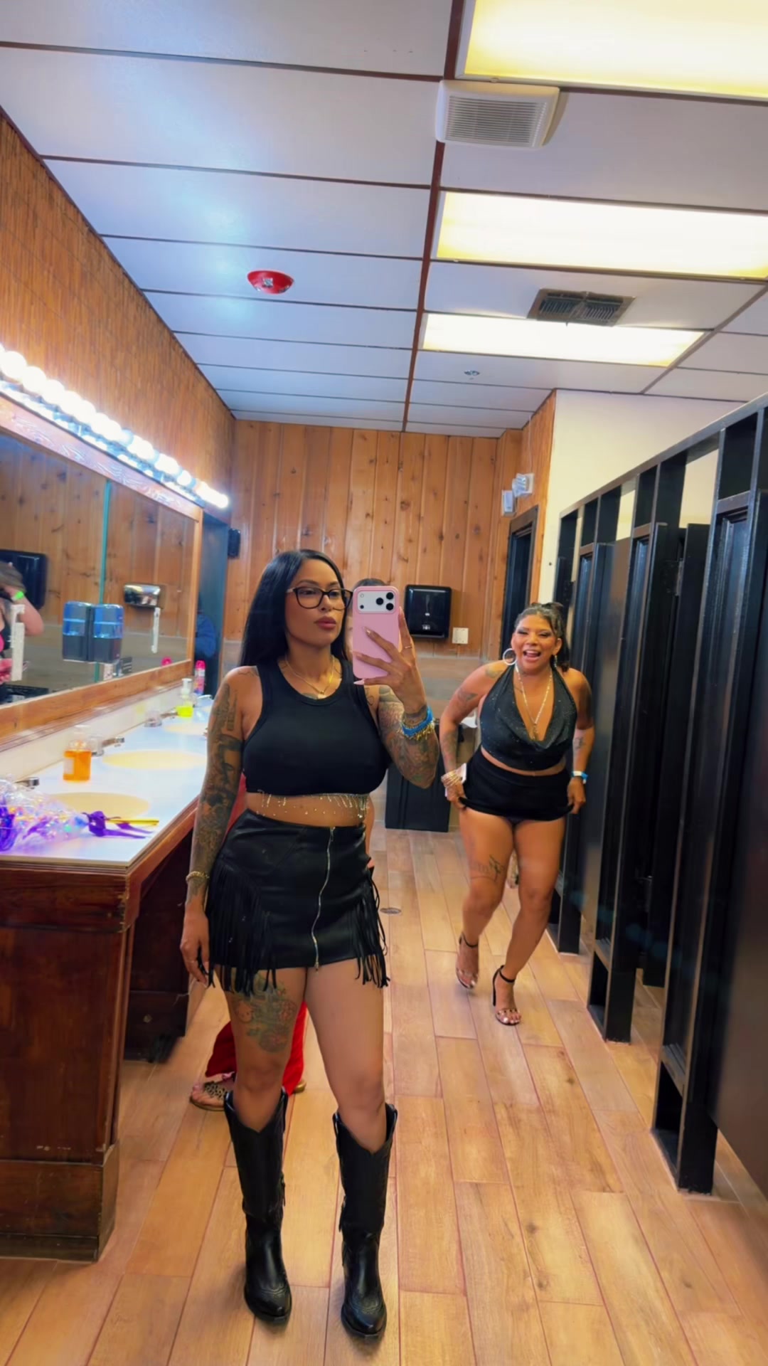 @Crystal Michelle🖤