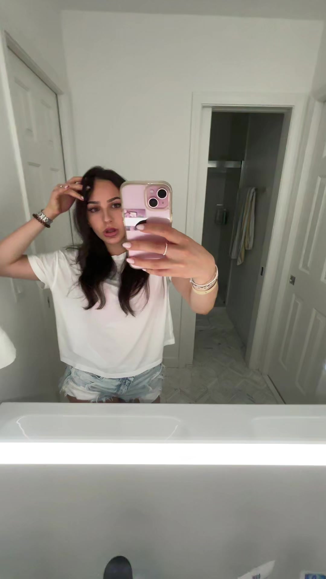 @Luna
