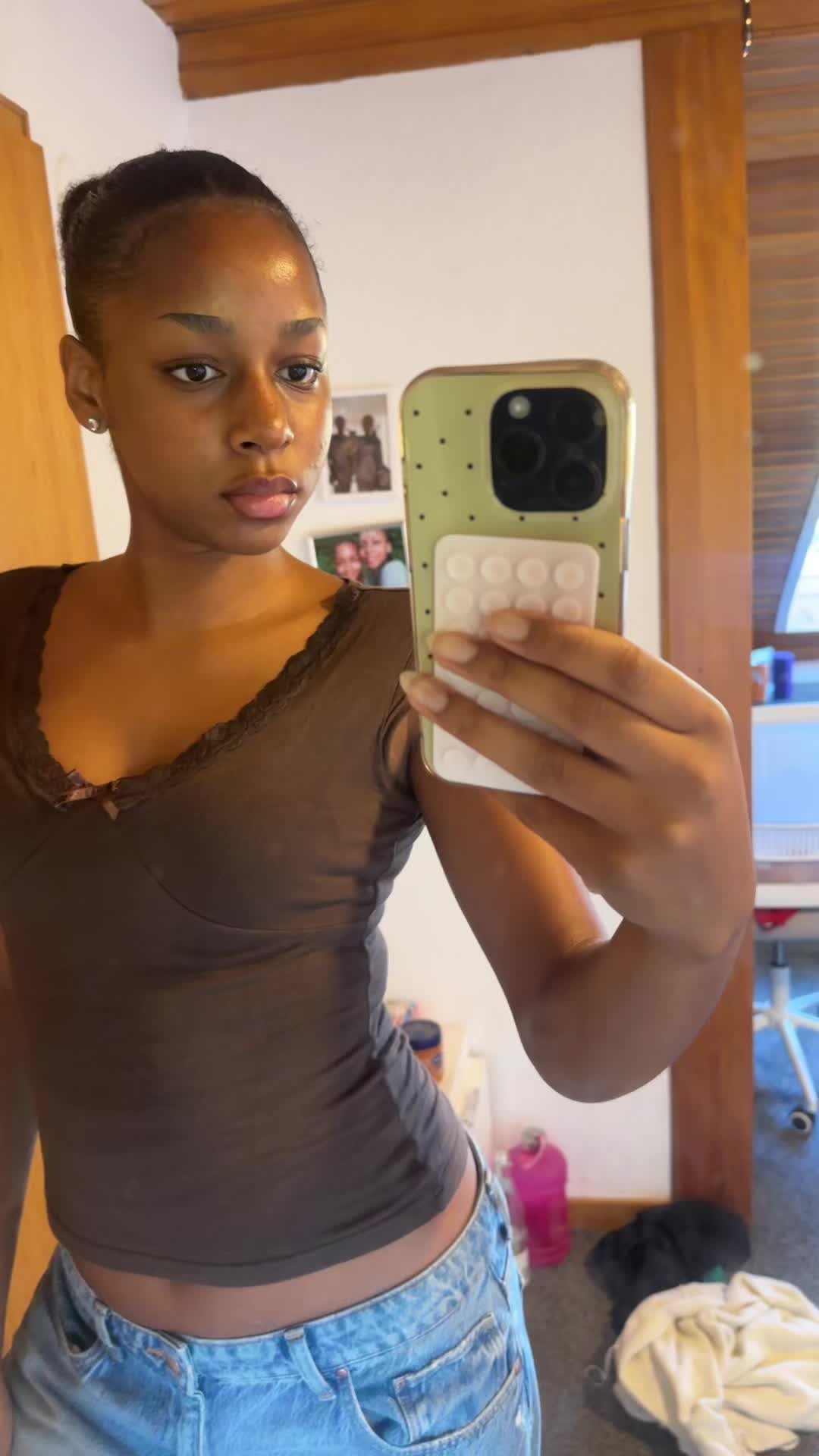 @shanaz
