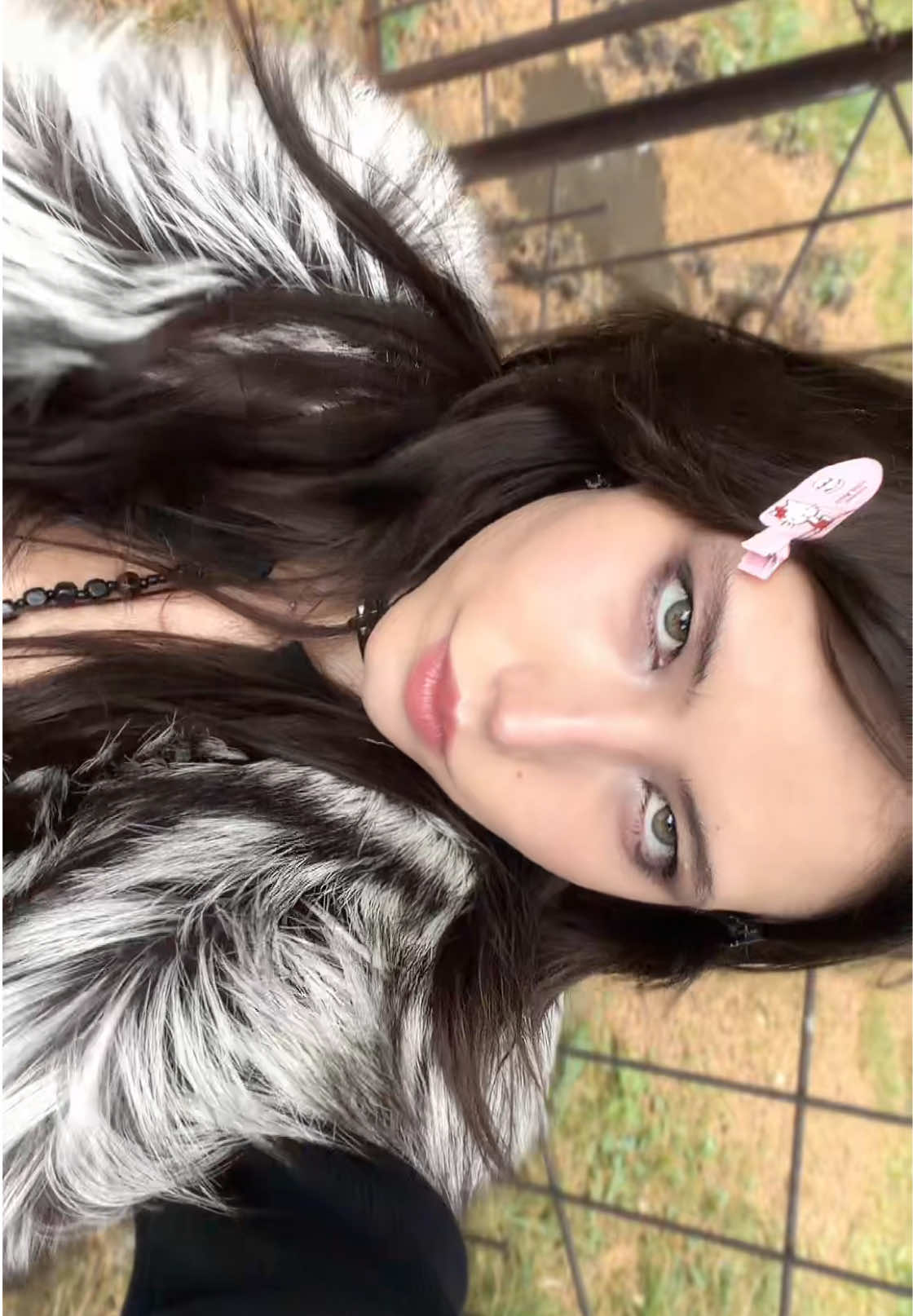 @♰