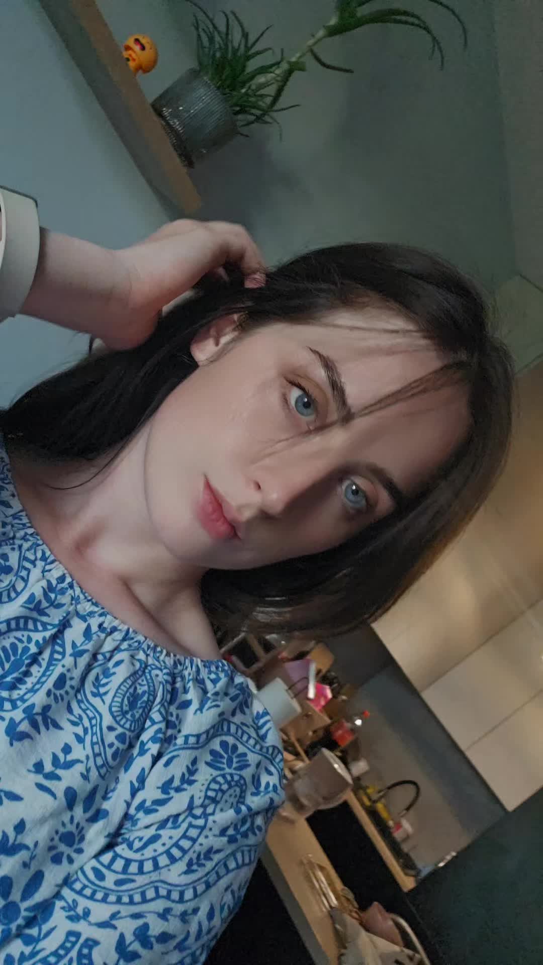@Mia