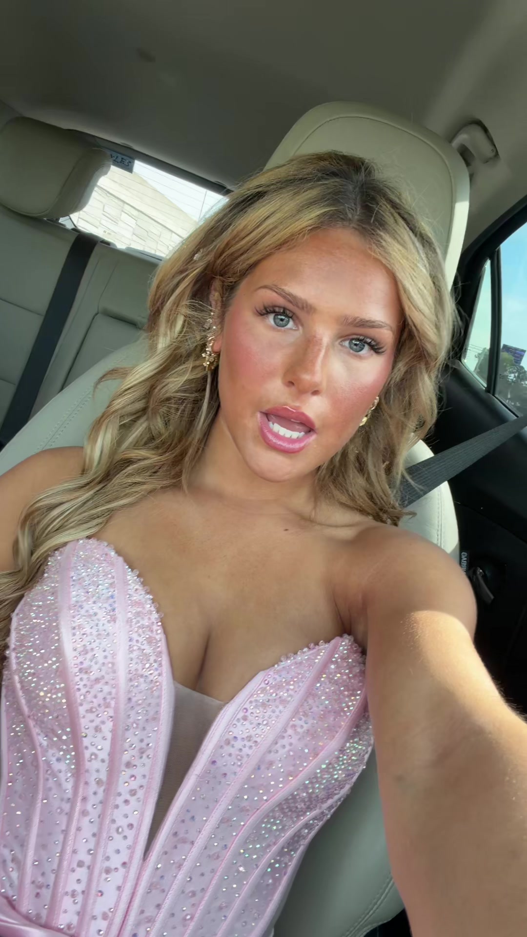 @👼