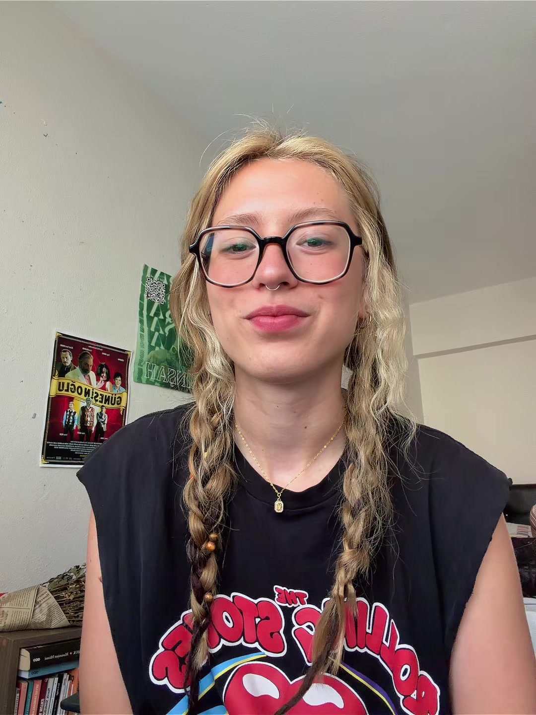 @poetleyla