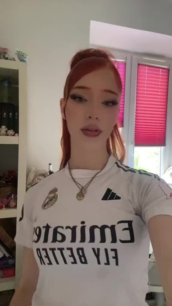 @noemiメ𝟶౨ৎ˚₊👩🏻🦰🍂