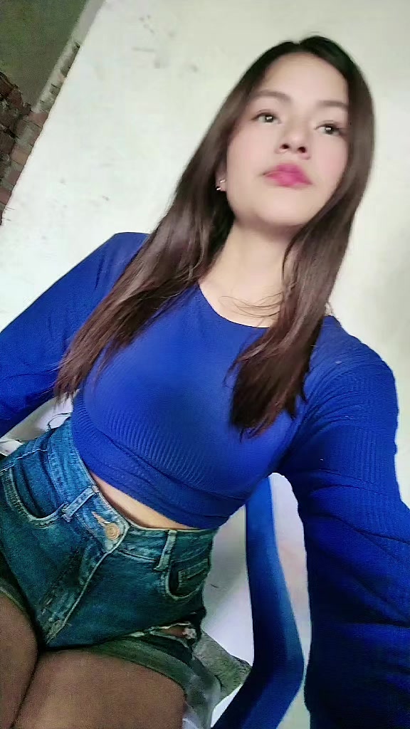 @Luna.