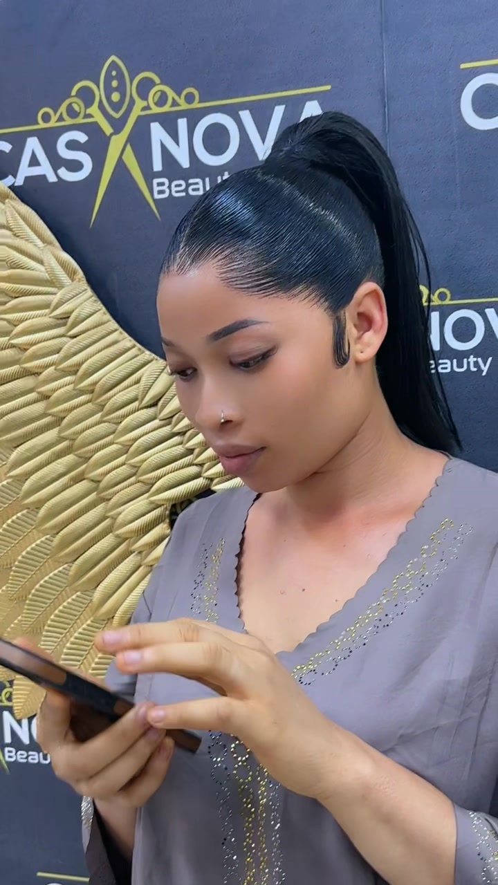 @SALON CASANOVA🇬🇳