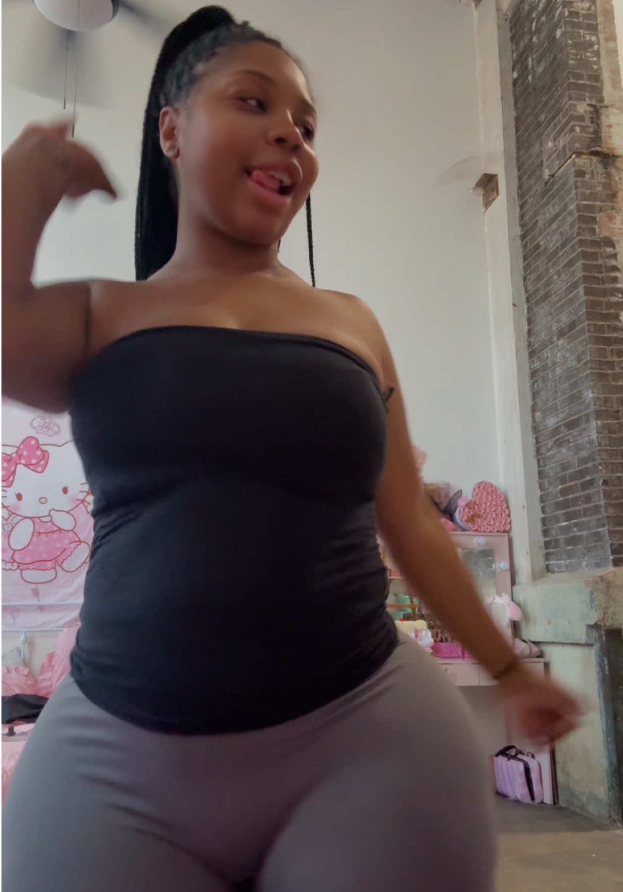 @Lilbabyyashleyy