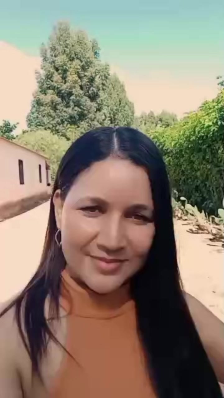 @paola Santos