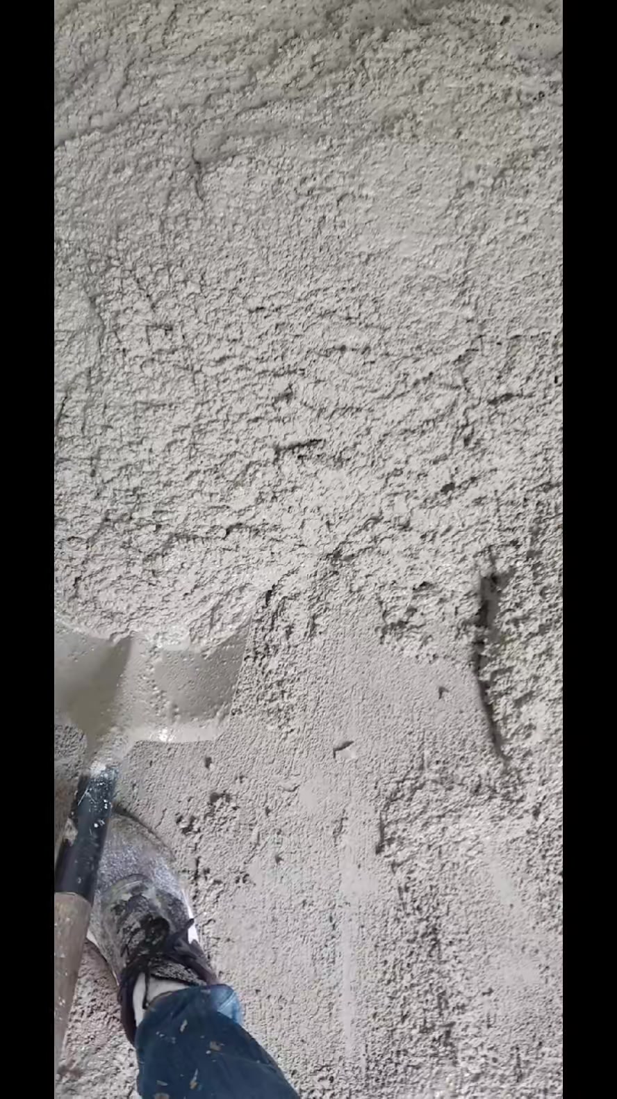 @MR