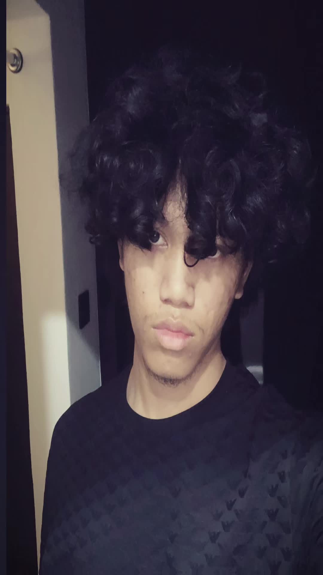 @Akwru