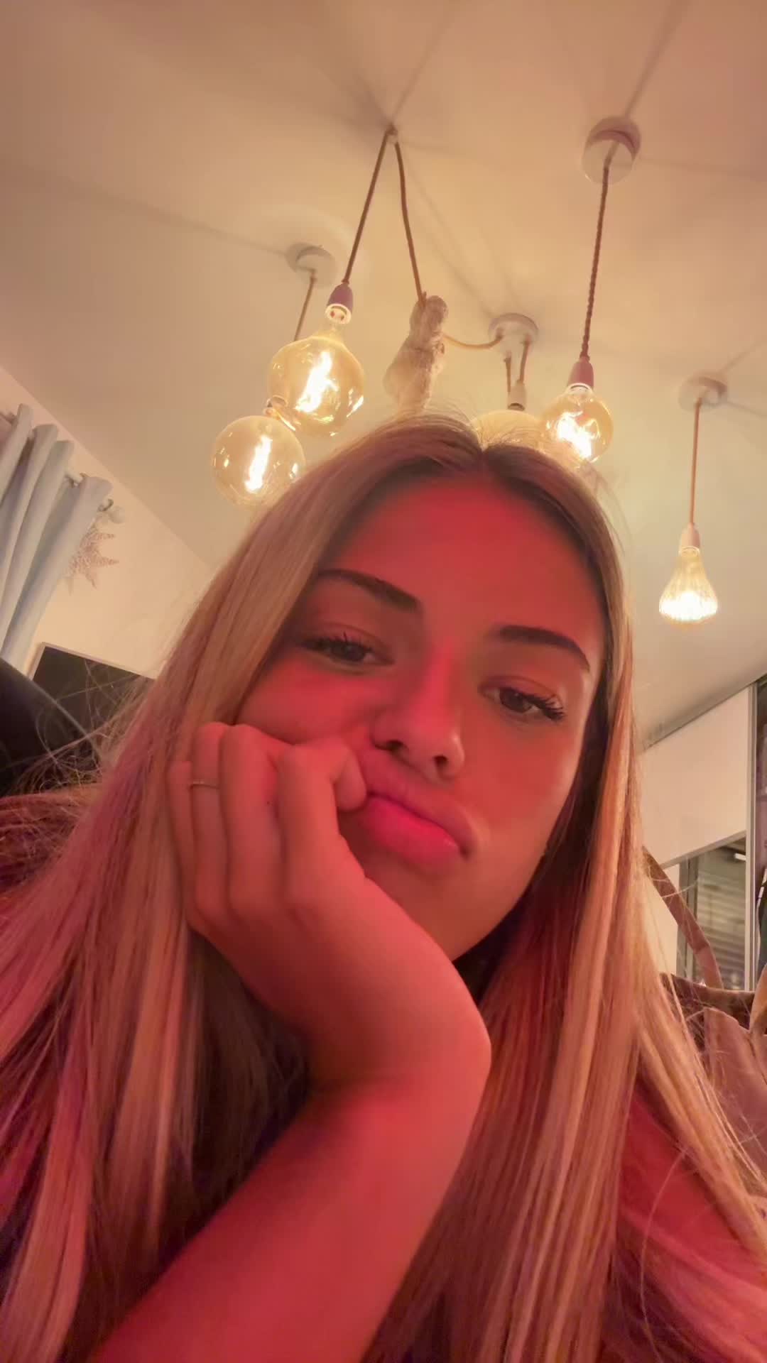 @𝑳𝒐𝒖𝒂𝒏𝒏𝒆