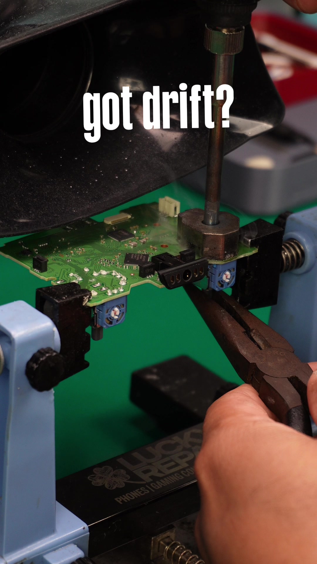 @Lucky Repairs