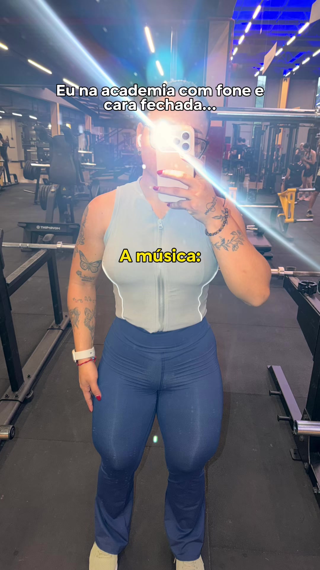 @lari19980_