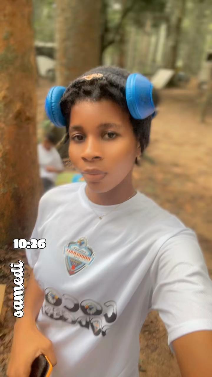 @💋MISS 💍ESTELLA🥰