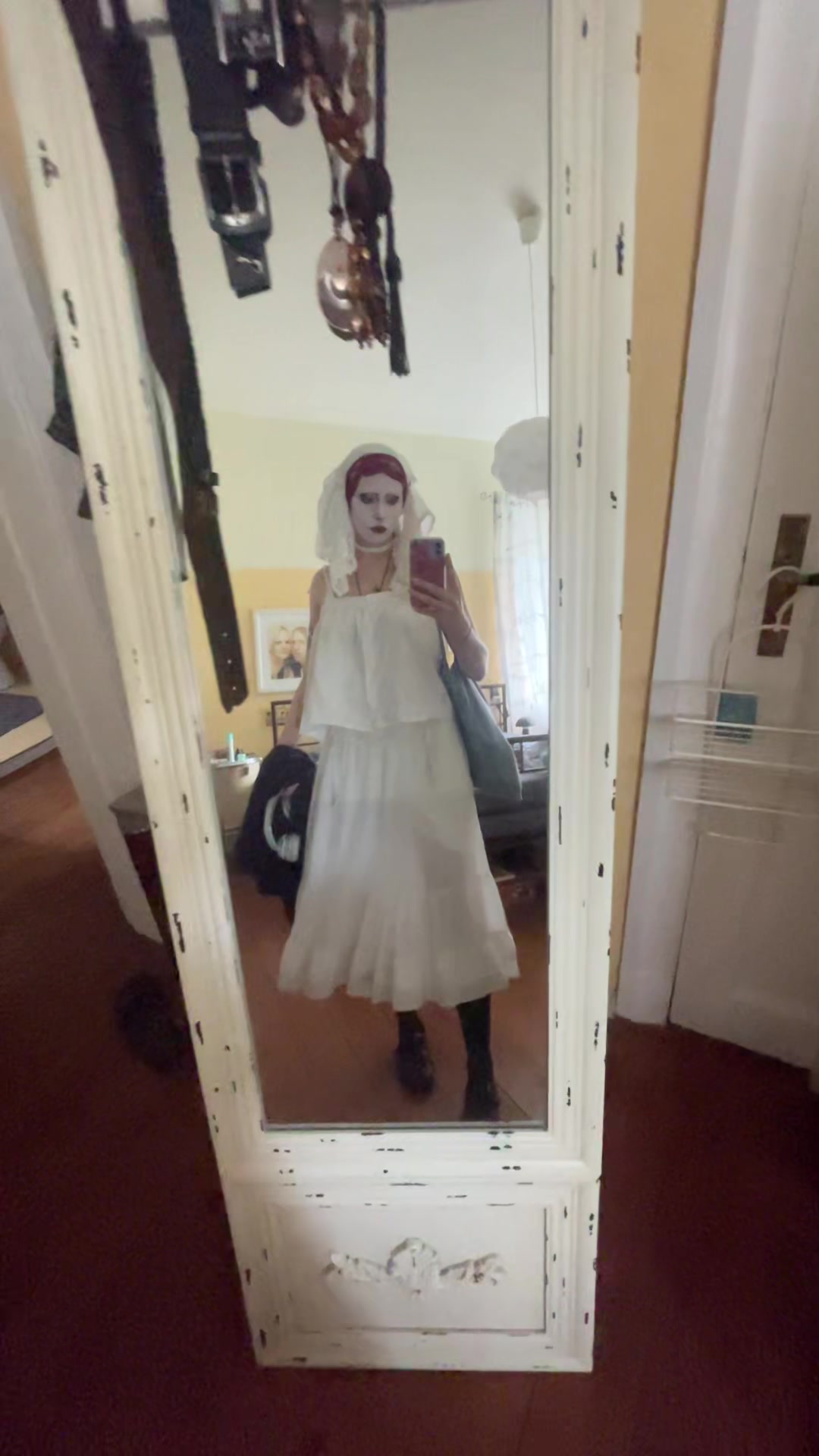 @weirdlywelldressed