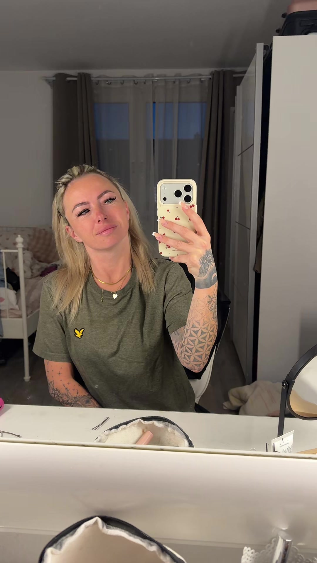 @𝑬𝒍𝒊𝒔𝒂 🖤