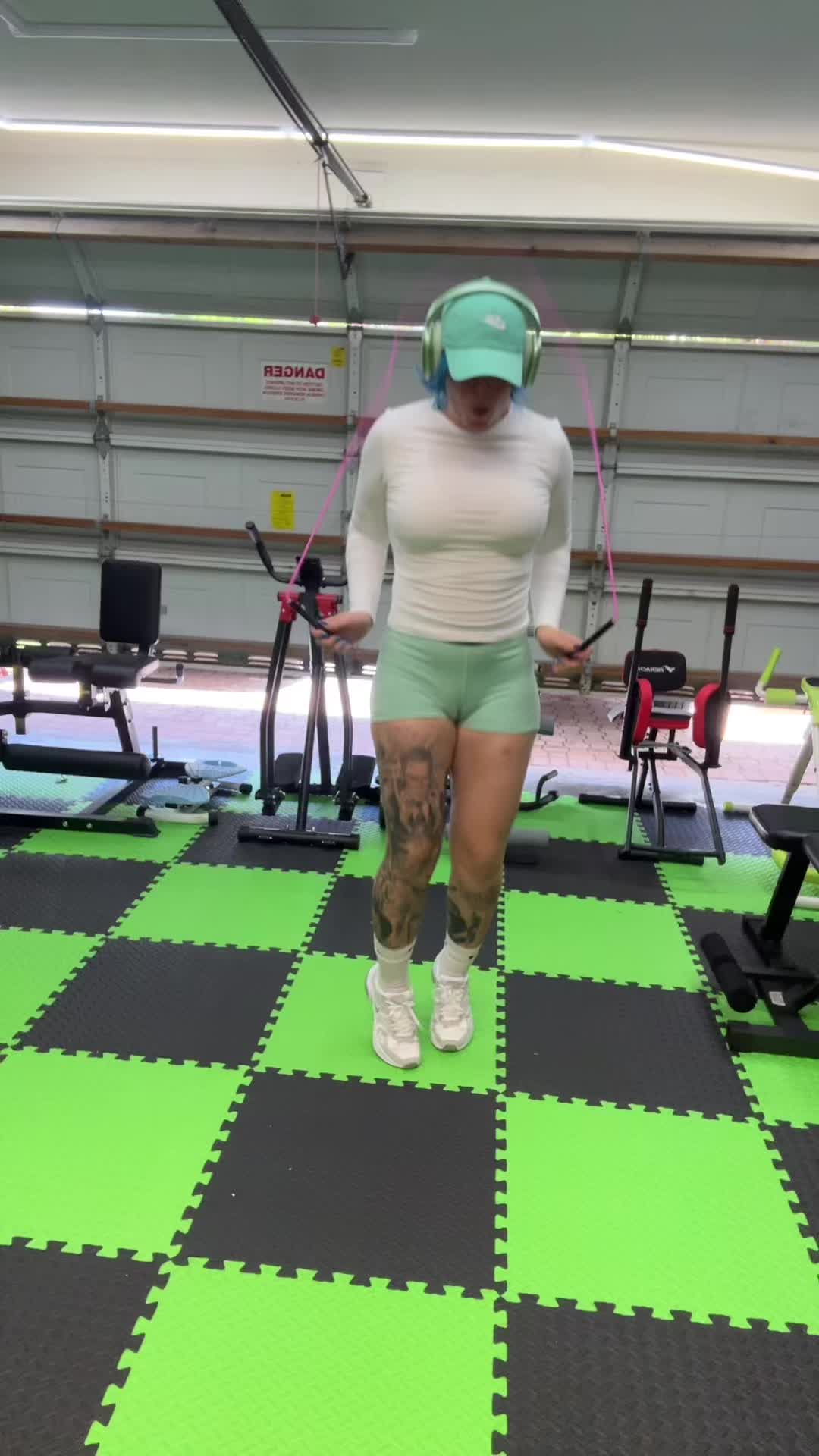 @Jumpingwithgee