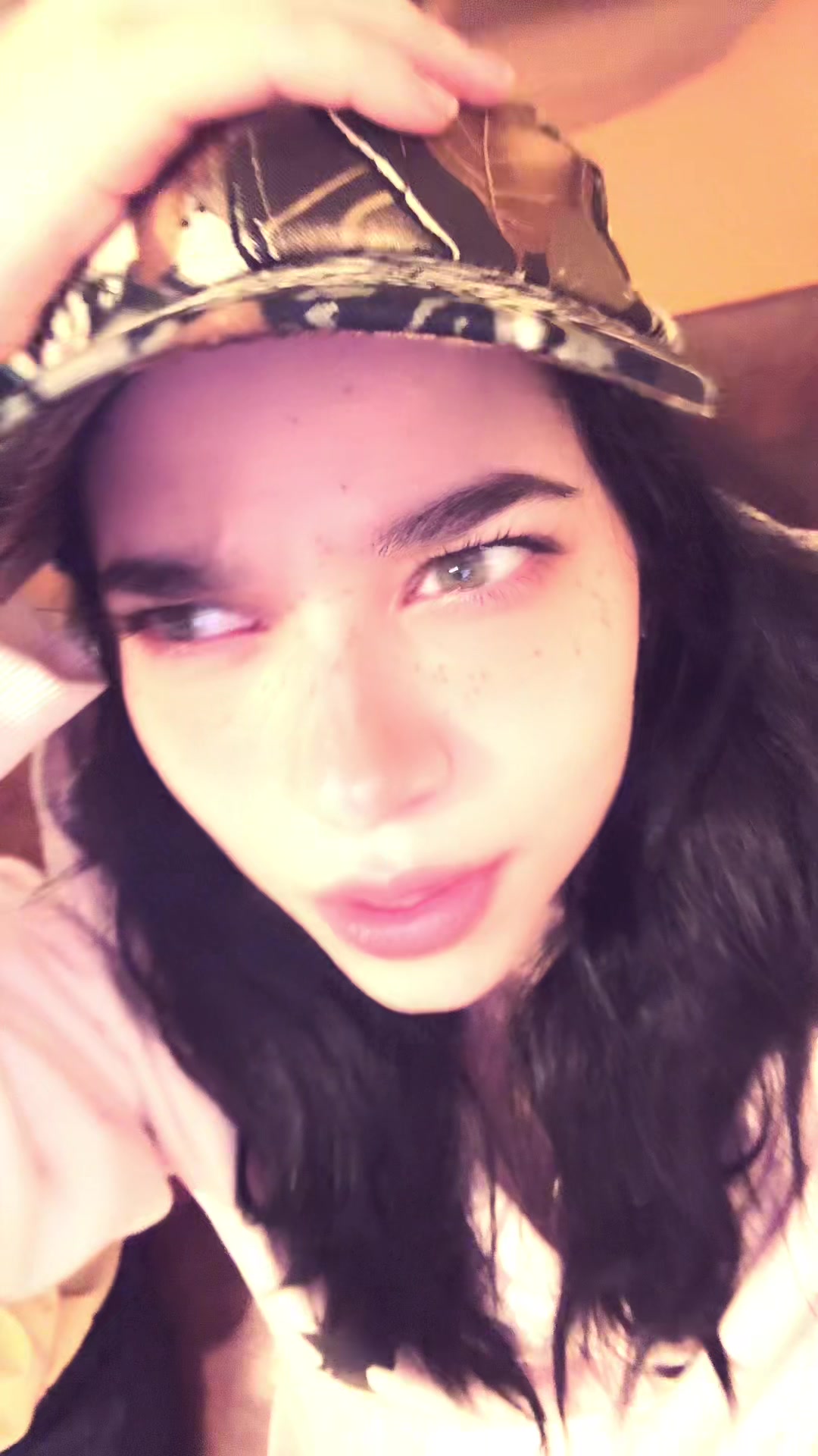 @Azura