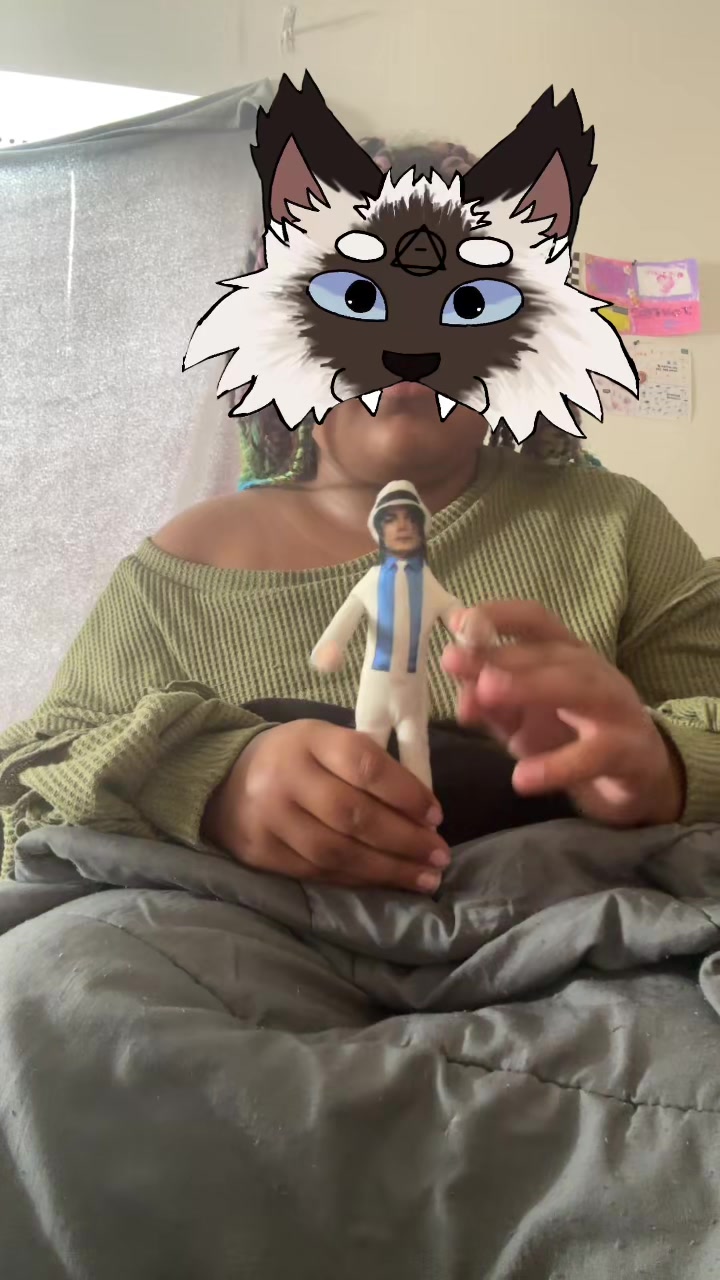 @rebeccayunker