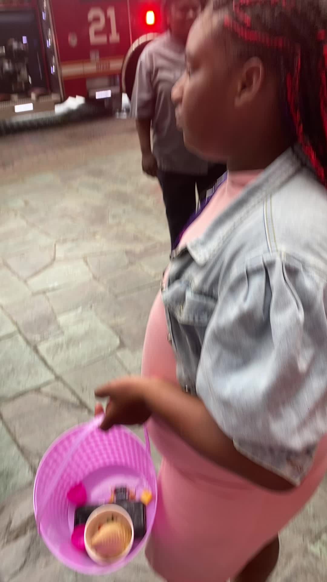 @Sparklmesilly