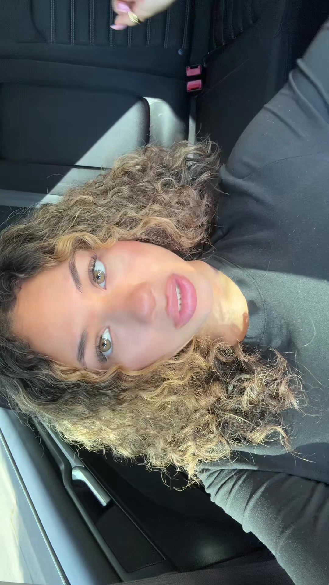 @Tiara
