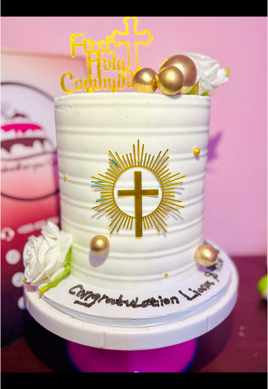 @Bakedforyou cakes
