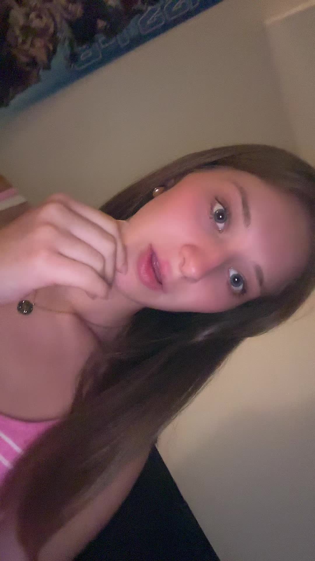 @Louanaꨄ