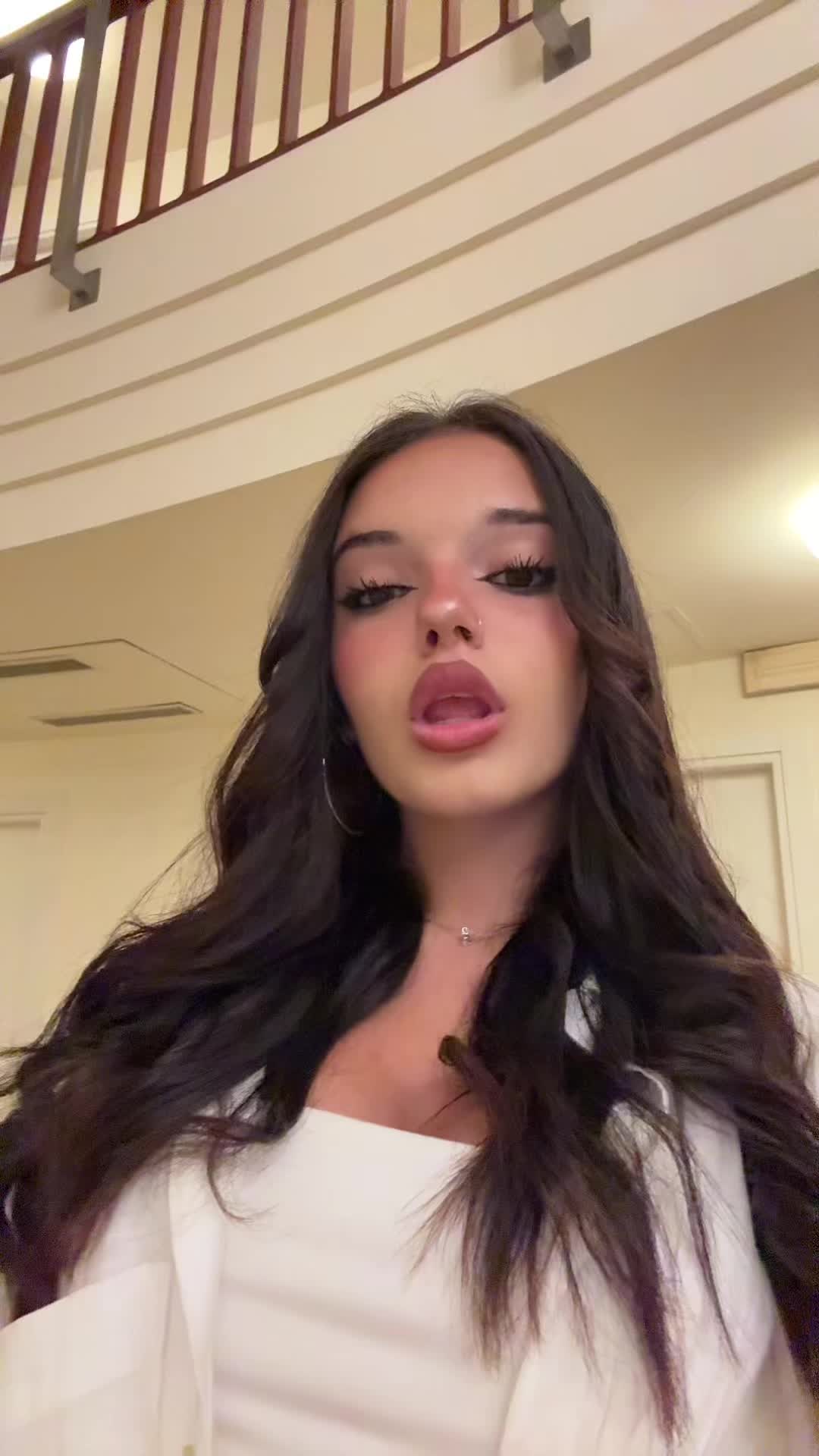 @𝑳𝑰𝑨🪷