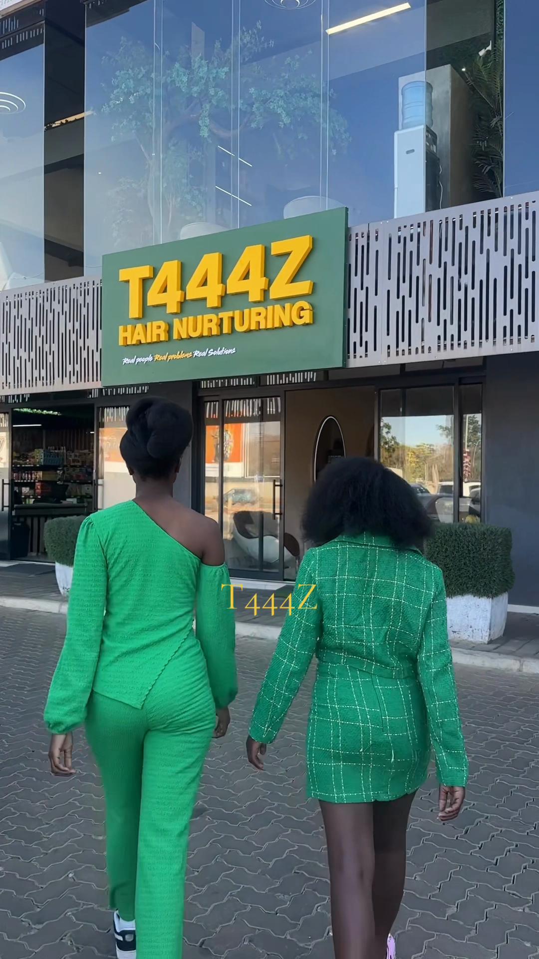 @Josephine🇳🇦