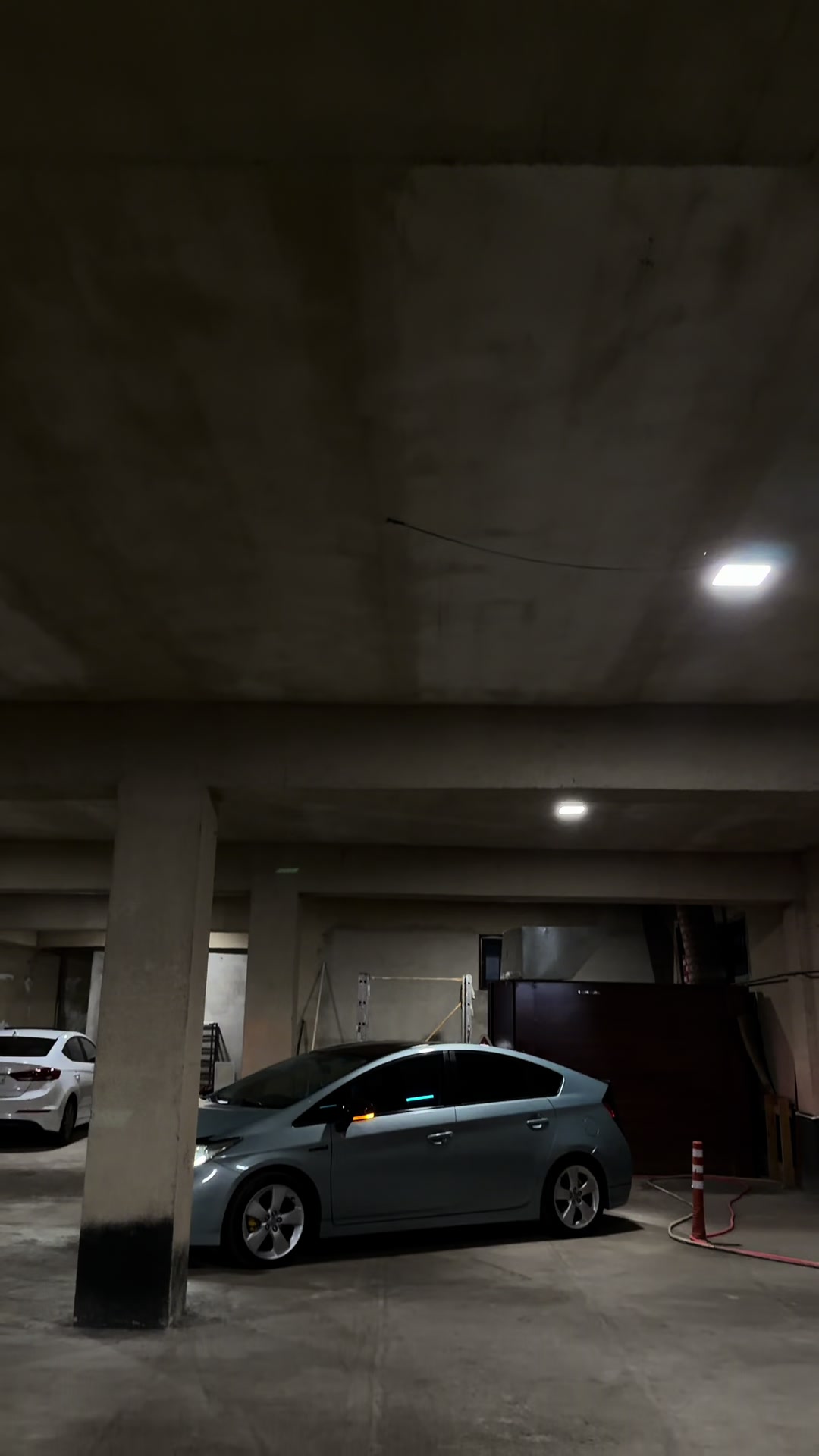 @NU099RO