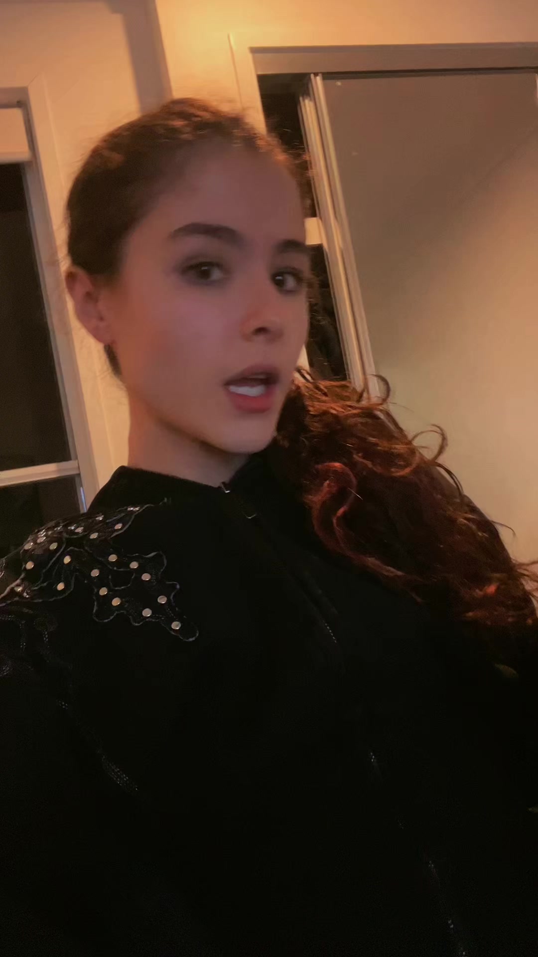 @Mia
