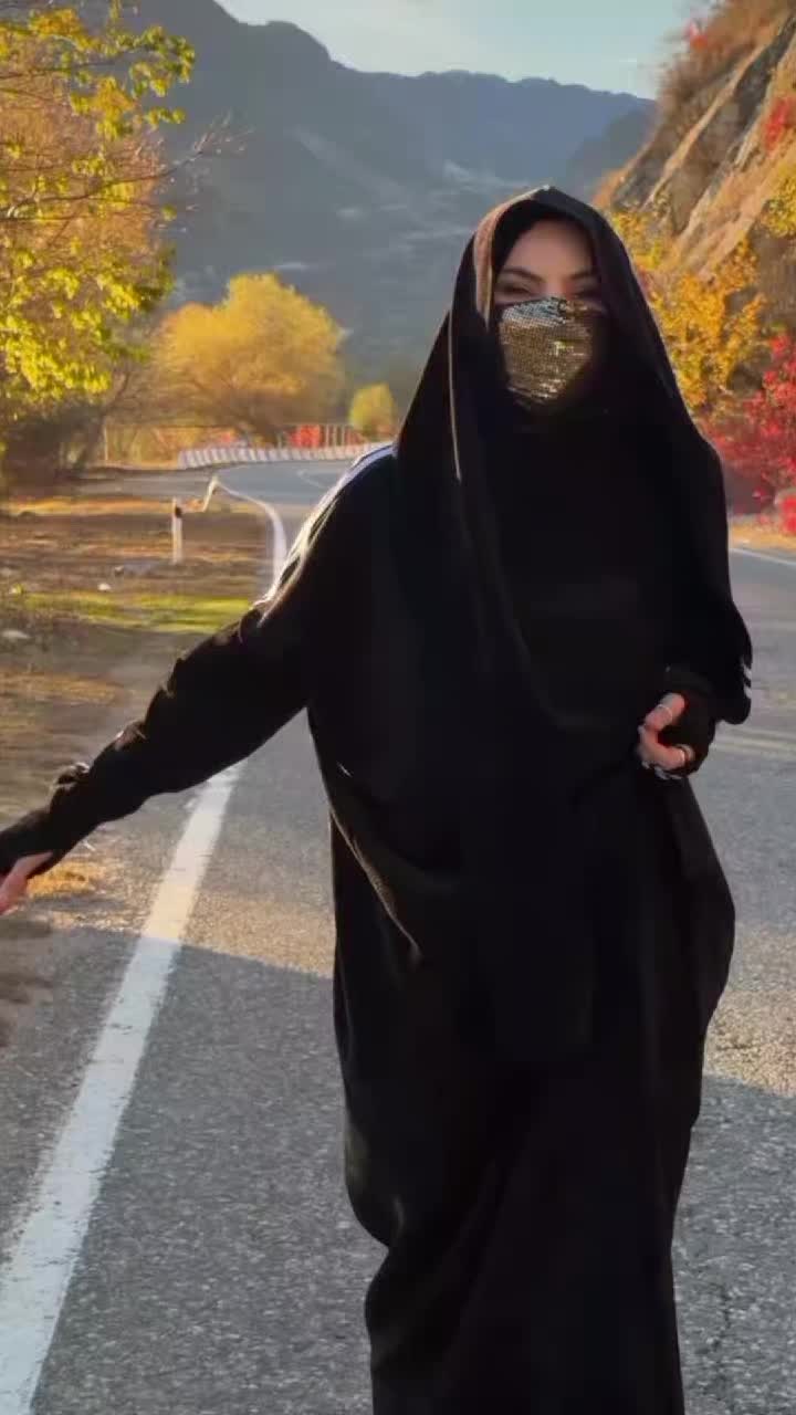 @🖤