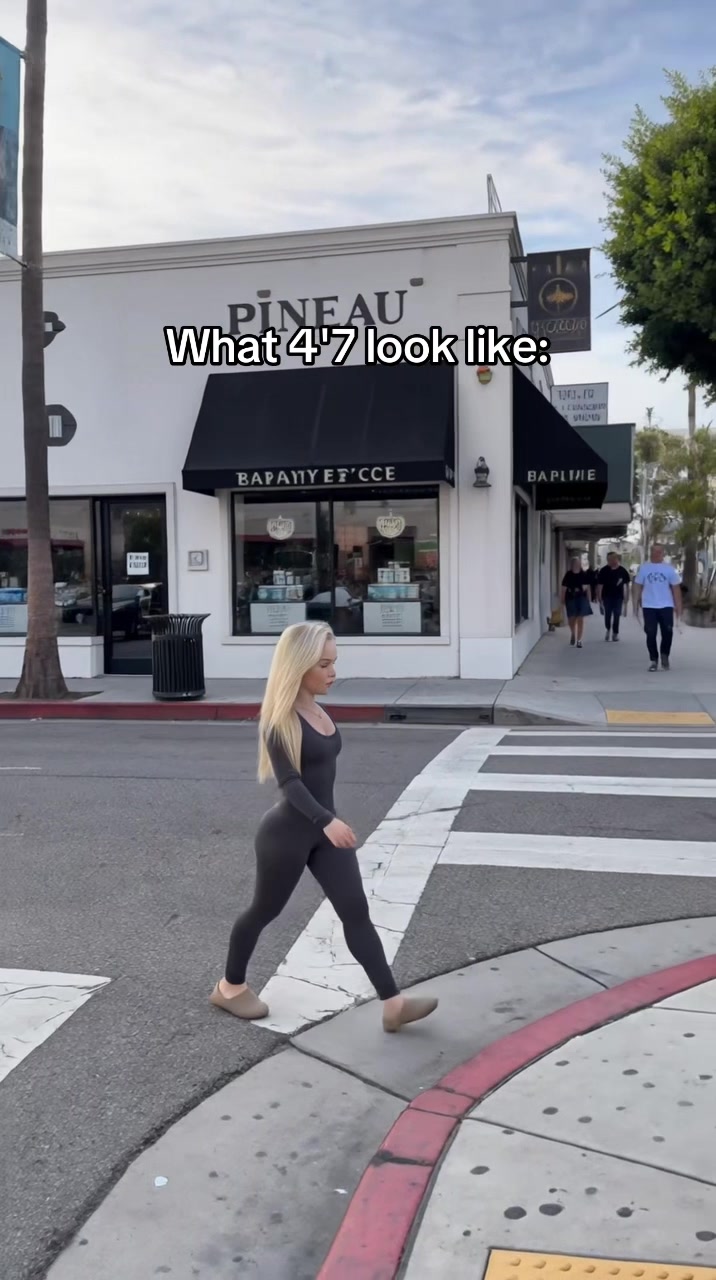 @Elina
