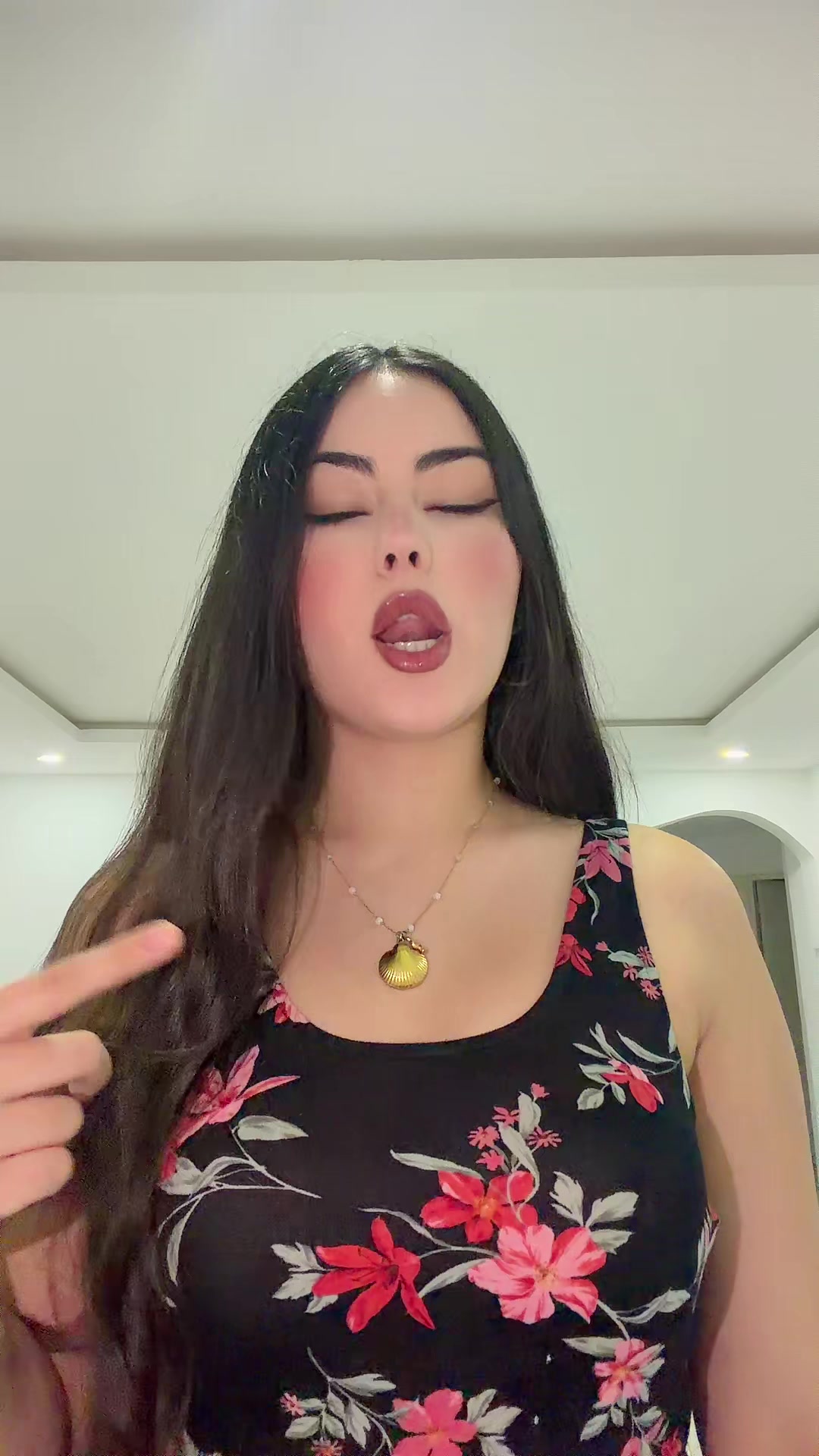 @Nadee Mahfoudhi🍒